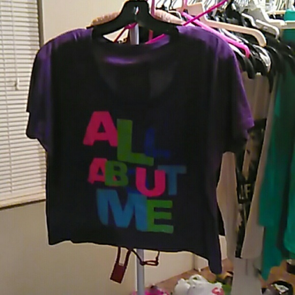 Crop top - Picture 1 of 1